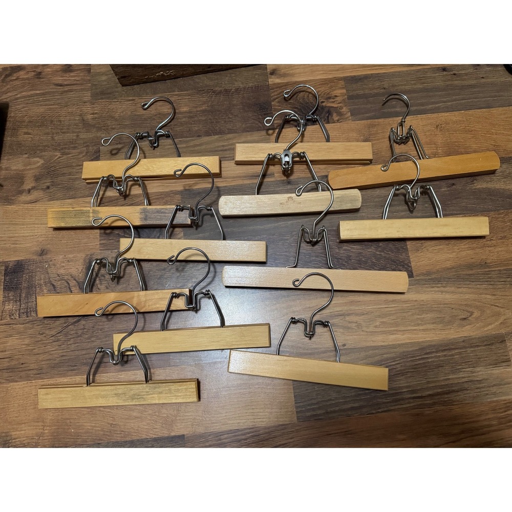 Lot of 33 Vintage Wooden Pant Skirt Hangers Wood Clamp Trouser Hanger Bulk Set - Picture 3 of 4